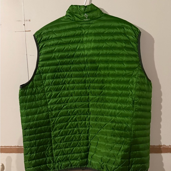 Eddie Bauer Green Quilted Vest - Picture 6 of 7